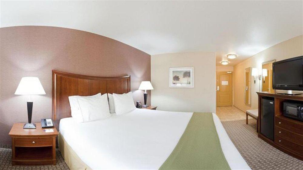 Holiday Inn Express Hotel & Suites Willows By Ihg Dış mekan fotoğraf