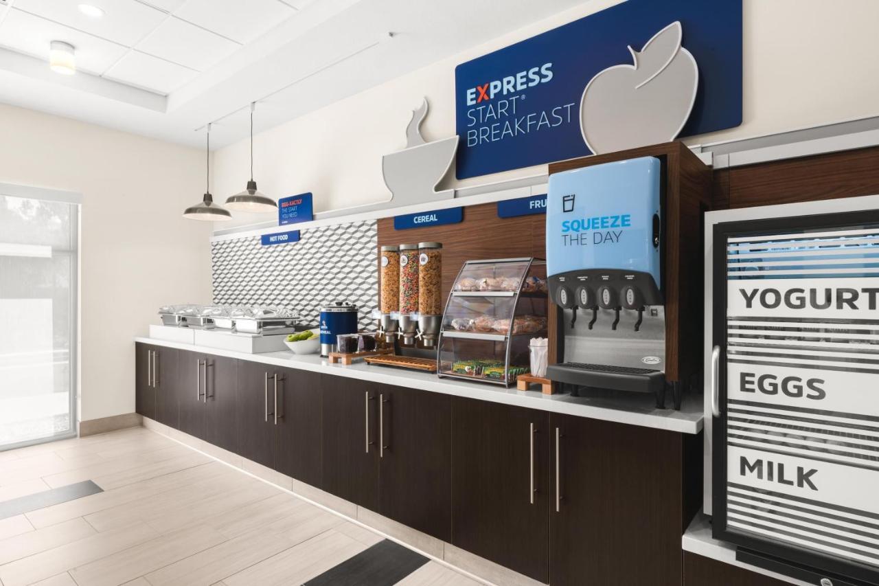 Holiday Inn Express Hotel & Suites Willows By Ihg Dış mekan fotoğraf