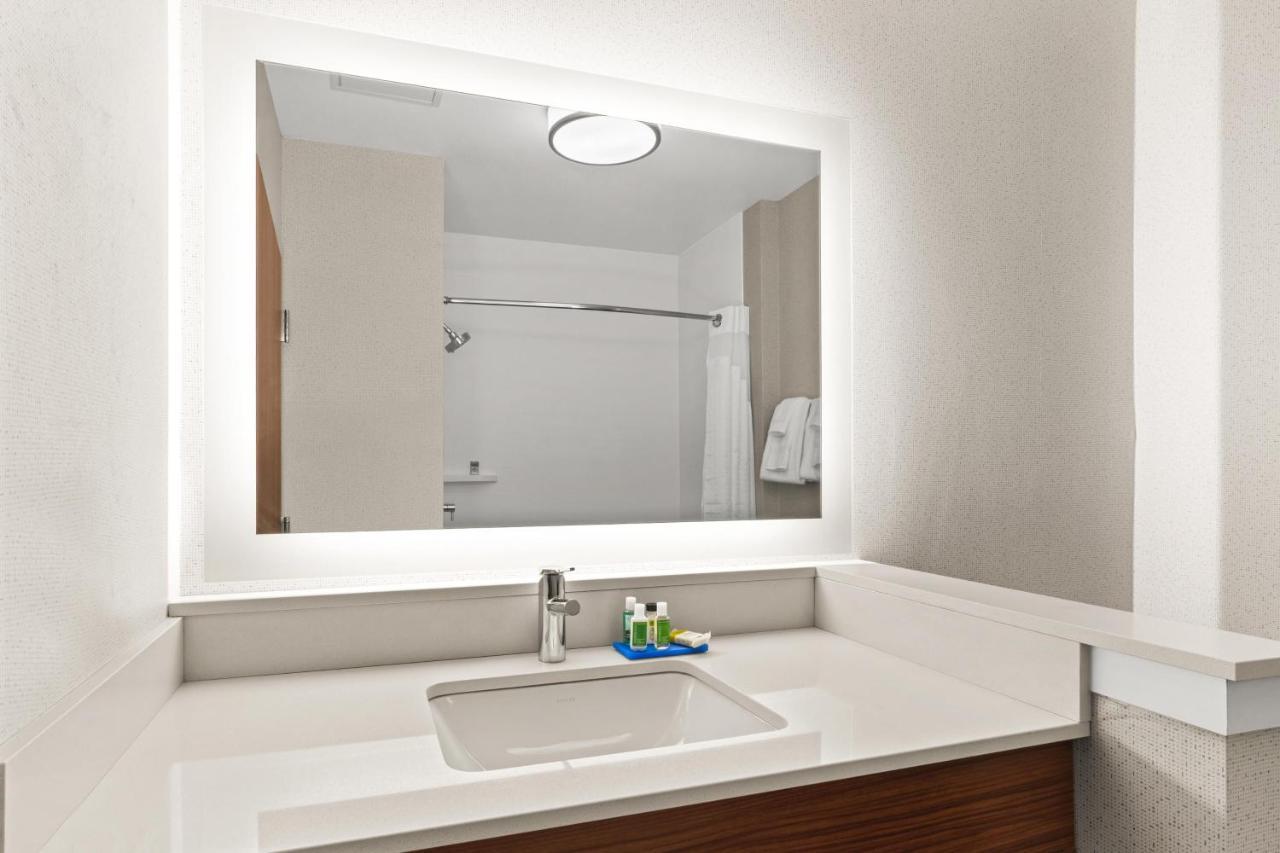 Holiday Inn Express Hotel & Suites Willows By Ihg Dış mekan fotoğraf
