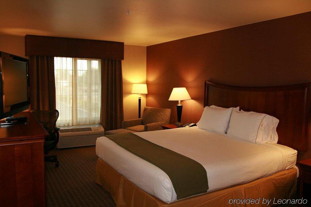 Holiday Inn Express Hotel & Suites Willows By Ihg Oda fotoğraf